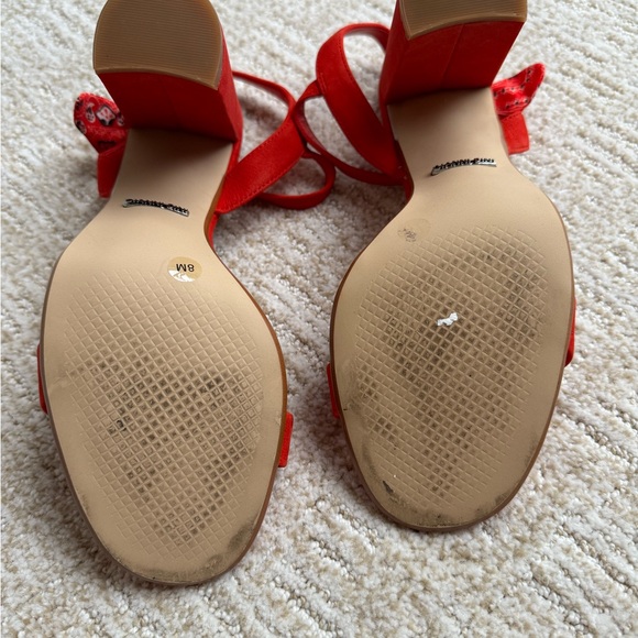 Gianni Bini Women’s Red Heels Size 8 - Picture 8 of 11